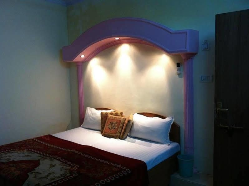 Saniya Palace Agra  Exterior photo